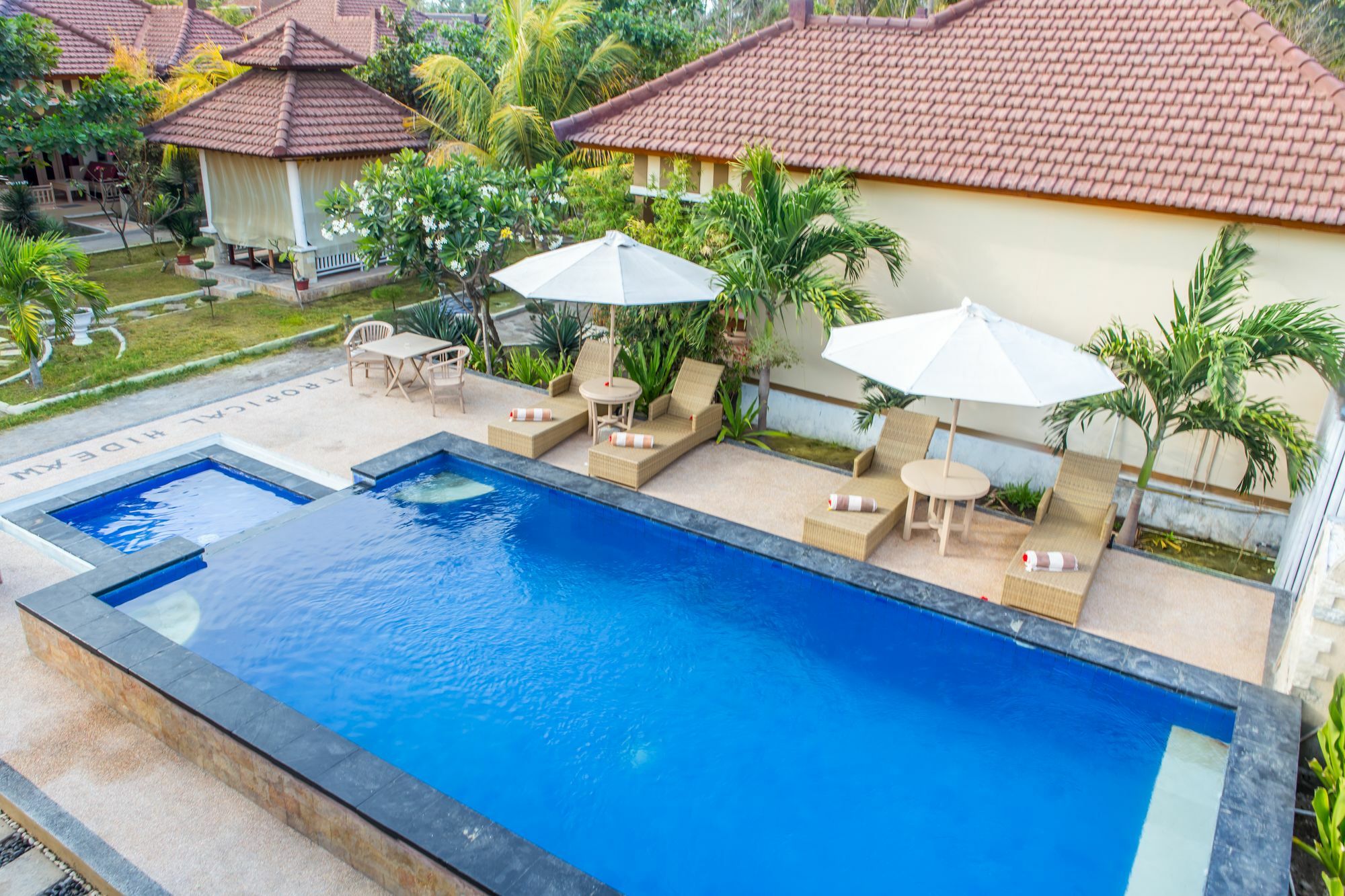 Tropical Hideaways Resort Gili Meno Exterior foto